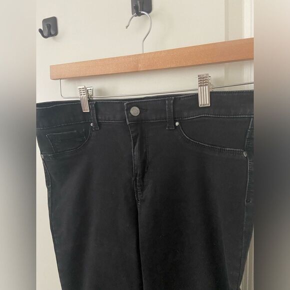 🎉Gloria Vanderbilt Black Denim Jeans - Picture 7 of 7